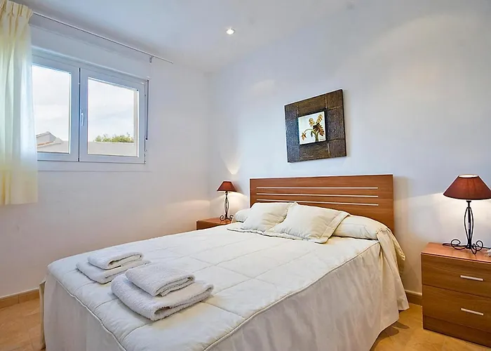 Calalga - Plusholidays Villa *